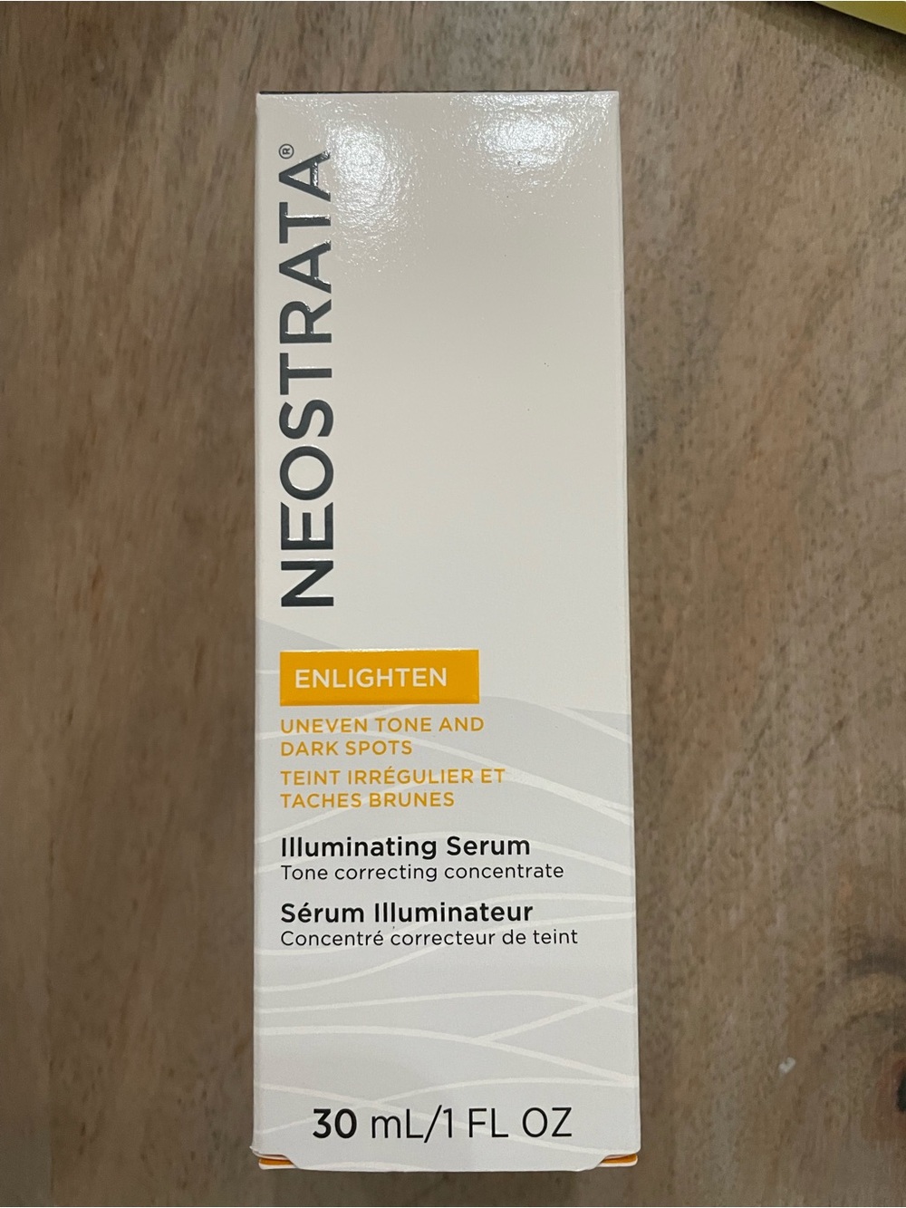 NEOSTRATA Enlighten Illuminating Serum — White/Cream